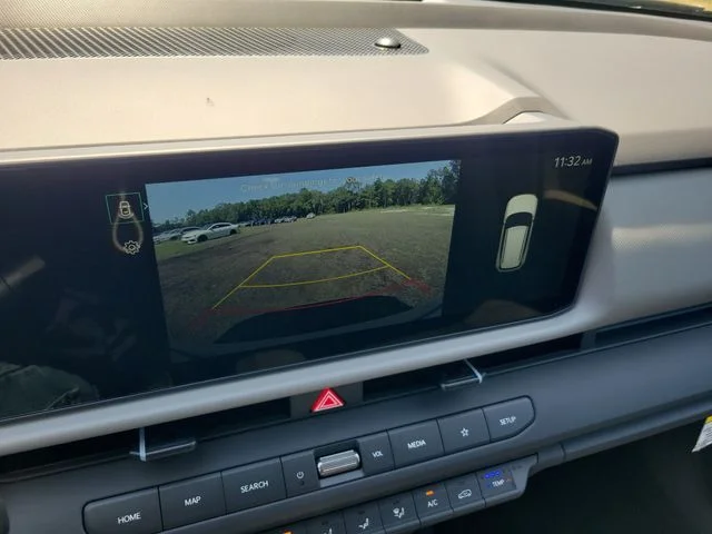New 2027 Snow White Pearl Kia S image 26