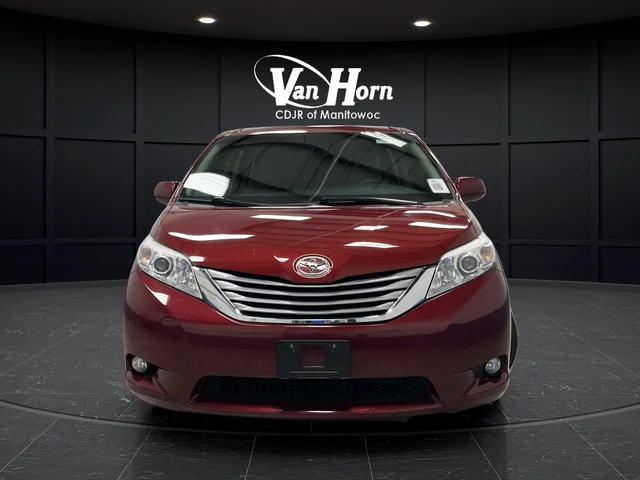 Used 2015 Toyota Sienna XLE with VIN 5TDYK3DCXFS598459 for sale in Manitowoc, WI