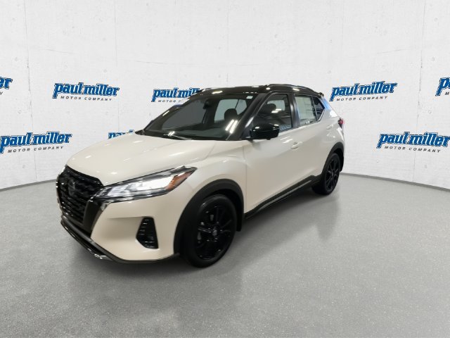 Certified Used 2021 Aspen White / Super Black Nissan SR image 5