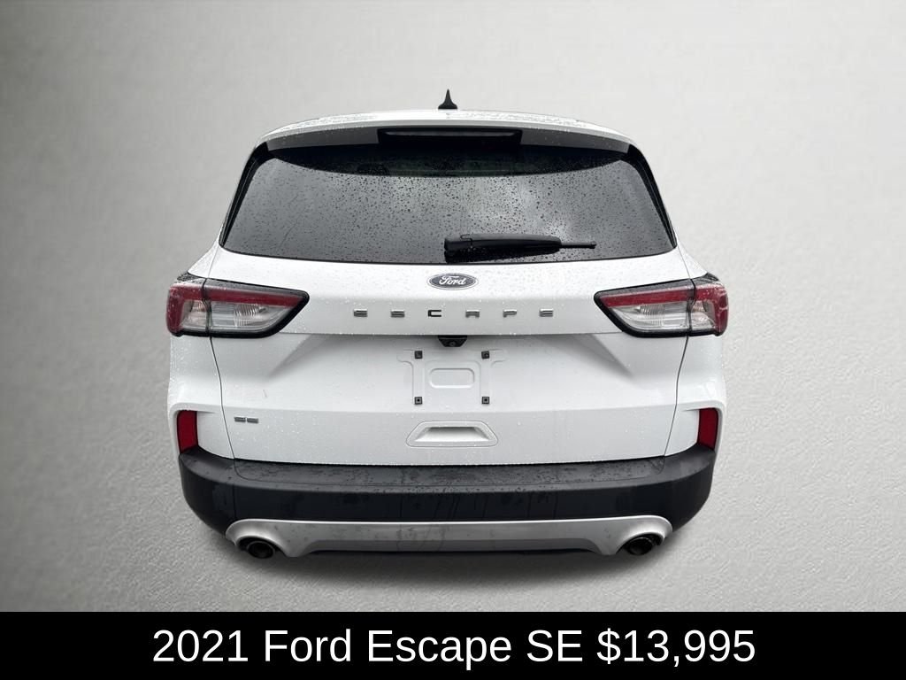 Used 2021 Oxford White Ford SE image 4