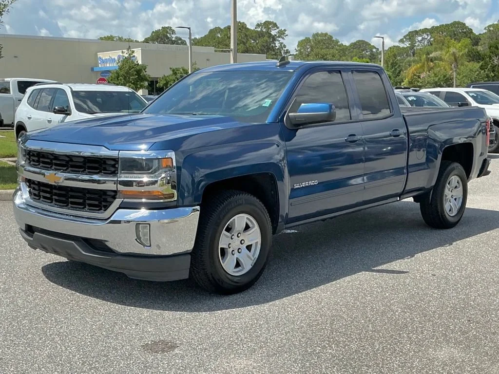 Used 2016 Chevrolet Silverado 1500 LT with VIN 1GCRCREC3GZ319808 for sale in Titusville, FL