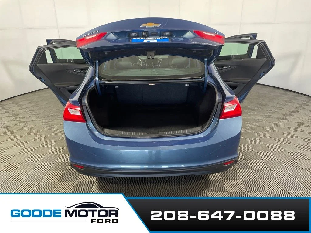 Used 2024 Blue Chevrolet LT image 21