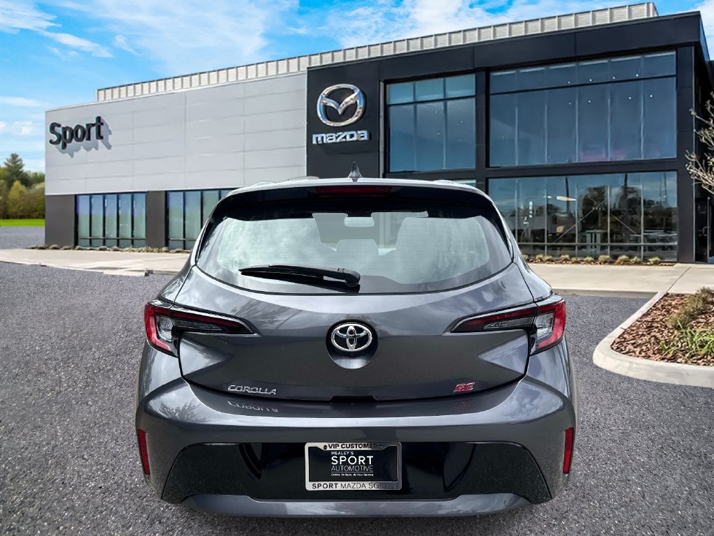 Used 2025 Gray Toyota SE image 5
