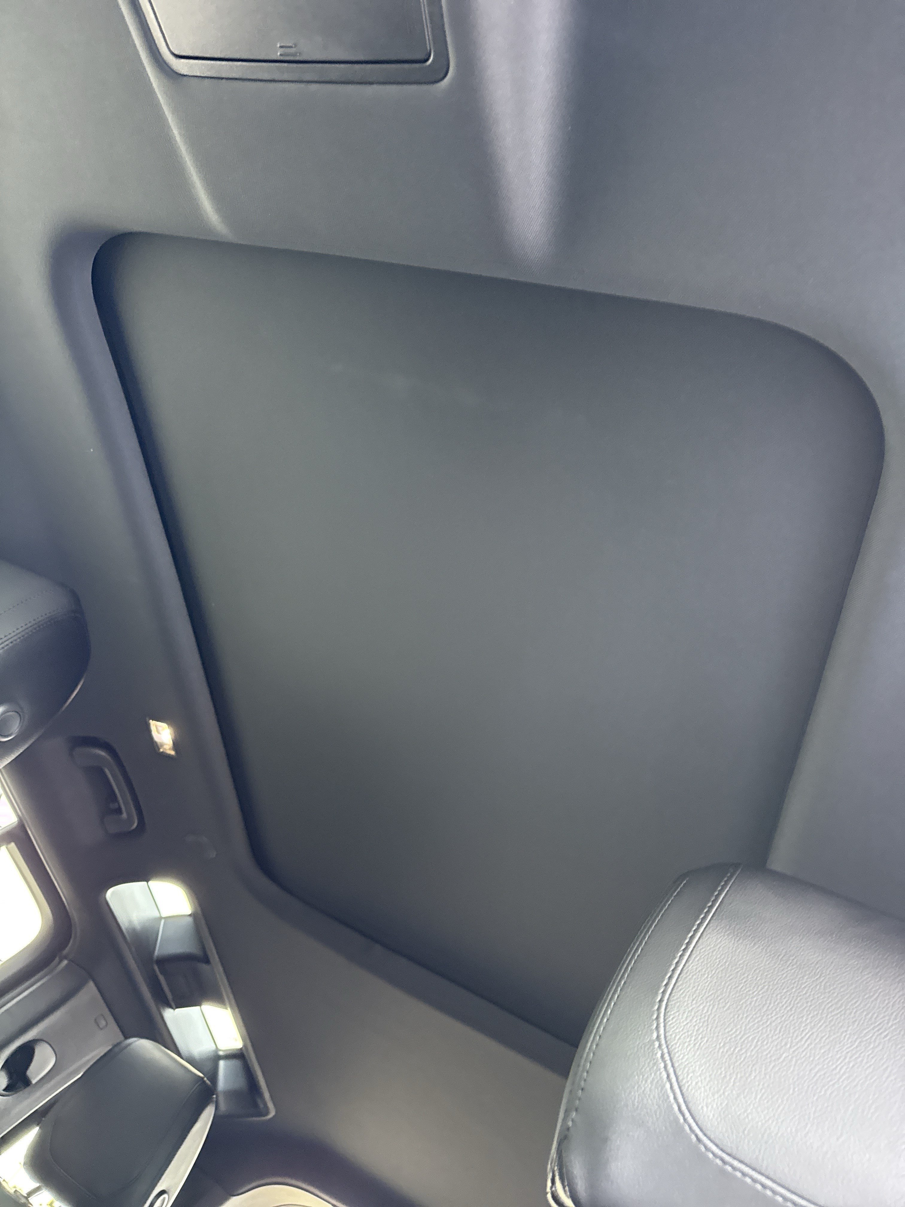 2021 Land Rover Defender X-Dynamic SE - Photo 17
