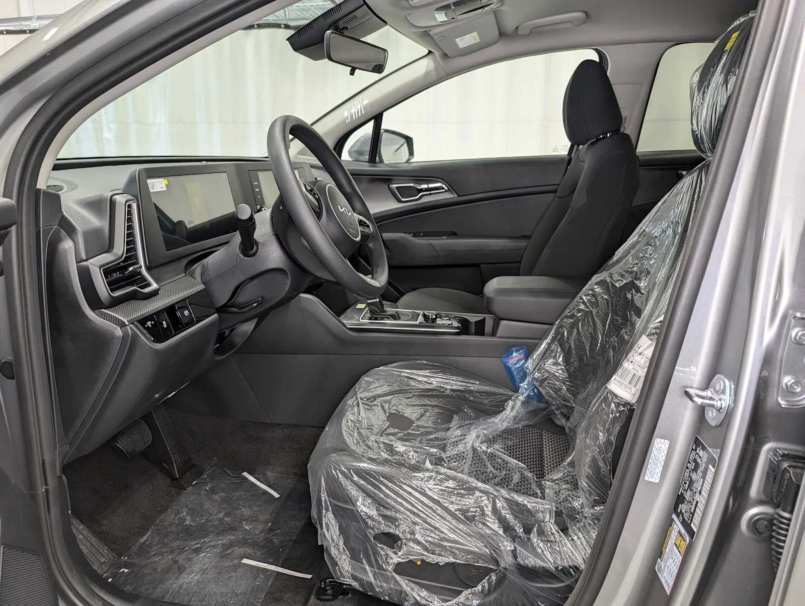 Used 2025 Steel Gray Kia LX image 4