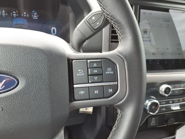 Used 2025 Black Ford XLT image 22