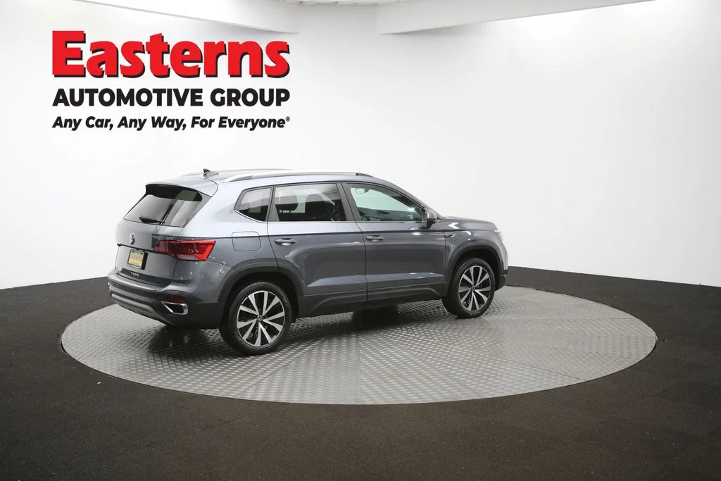 Used 2023 Gray Volkswagen 1.5T SE image 41