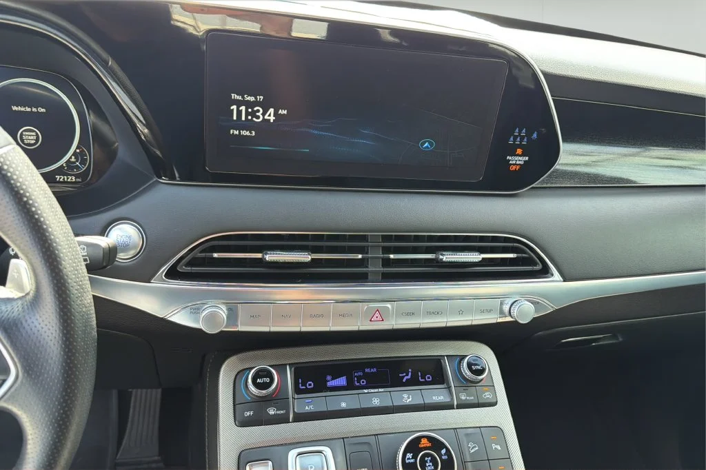 Used 2022 Gray Hyundai Calligraphy image 23