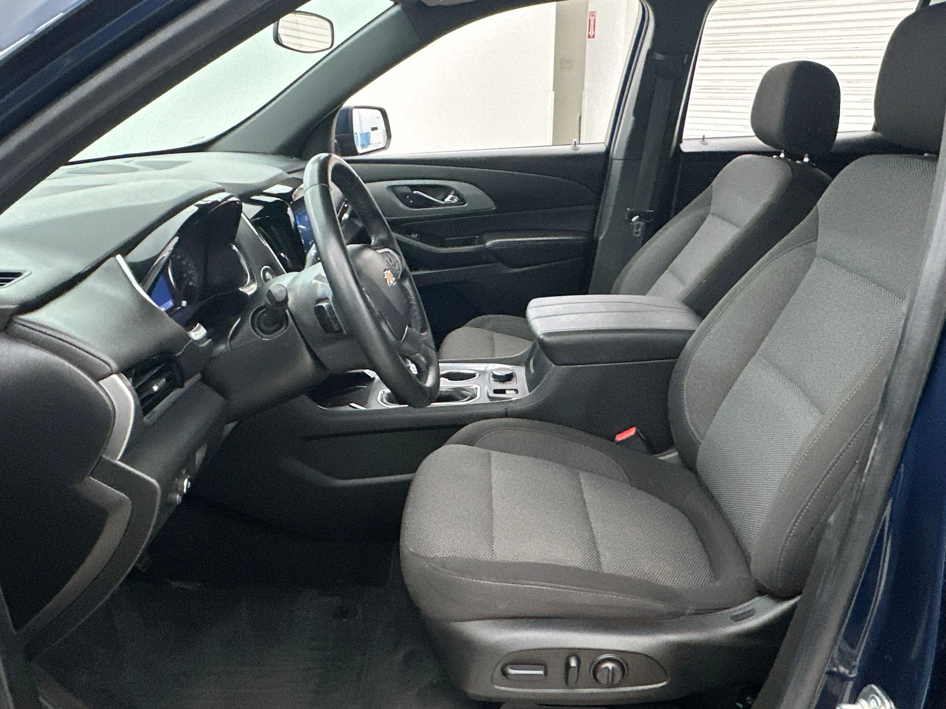 Used 2023 Blue Chevrolet LT image 9