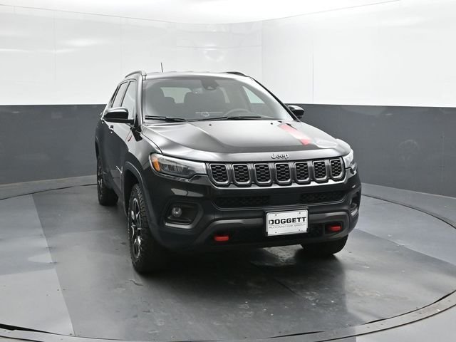 Used 2024 Black Jeep Trailhawk image 17