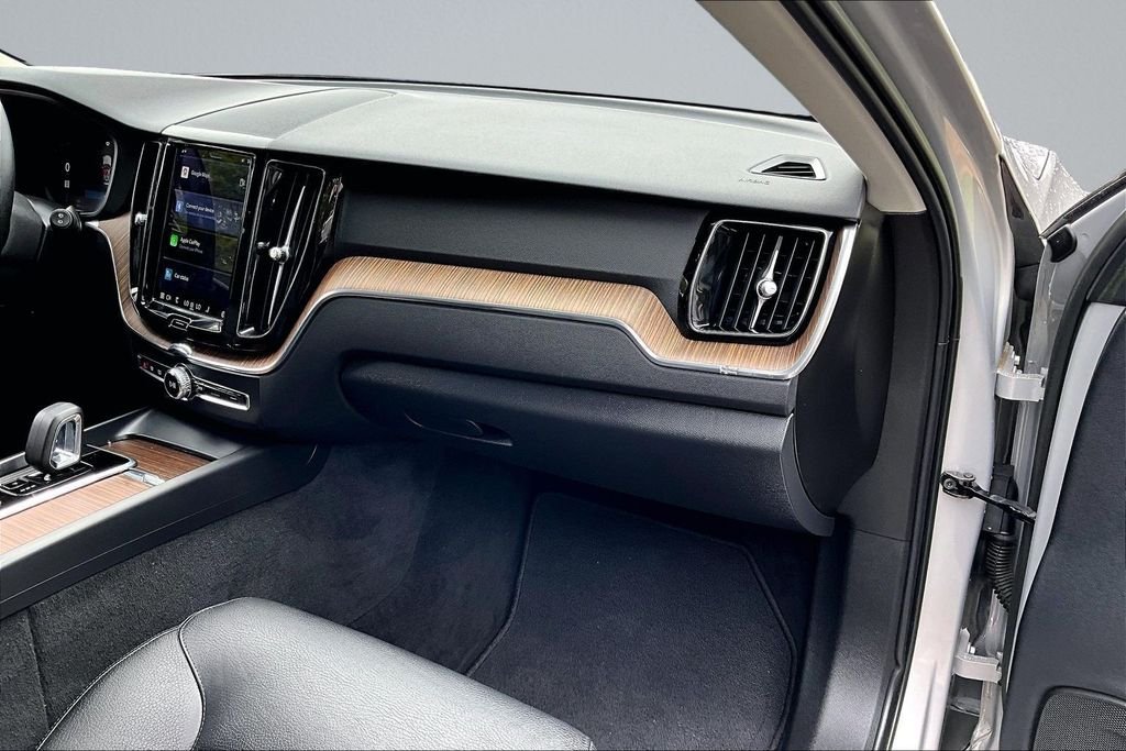 2023 Volvo XC60 Plus - Photo 14