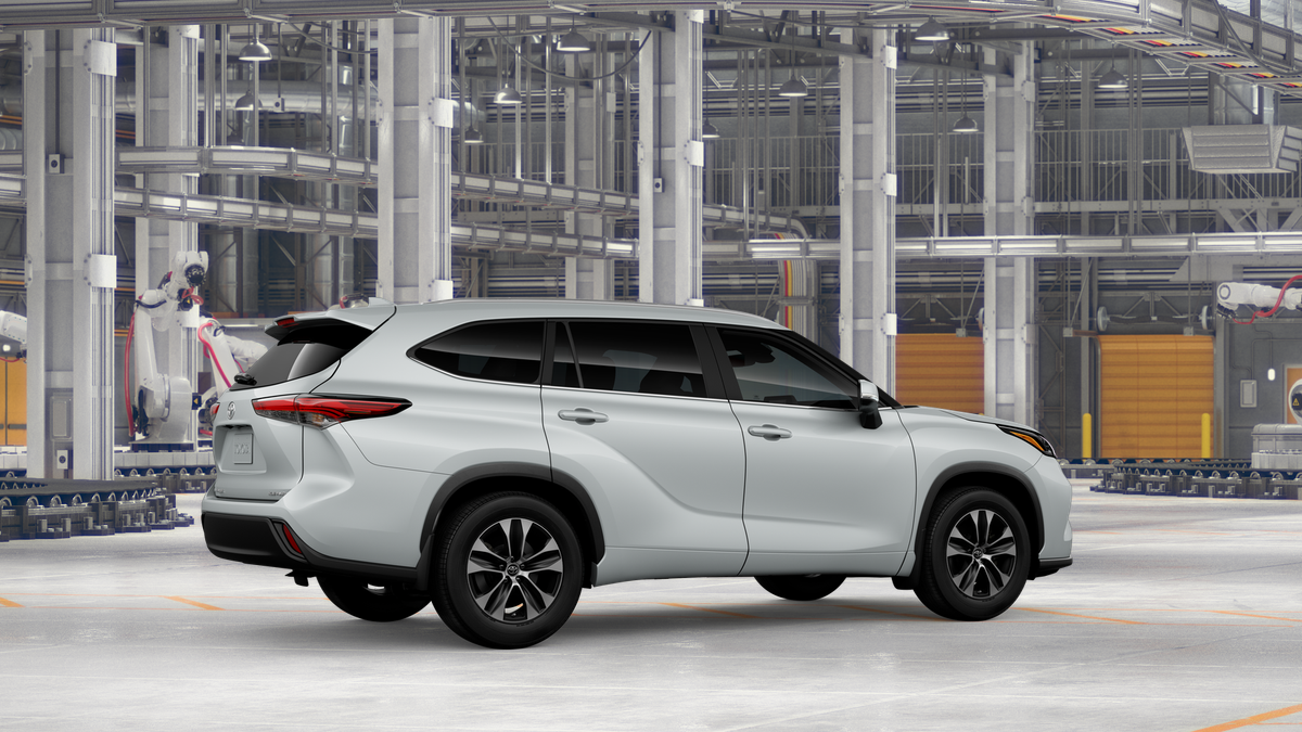 New 2026 Wind Chill Pearl Toyota XLE image 11
