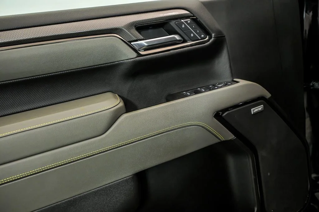 Used 2025 Black Chevrolet ZR2 image 10