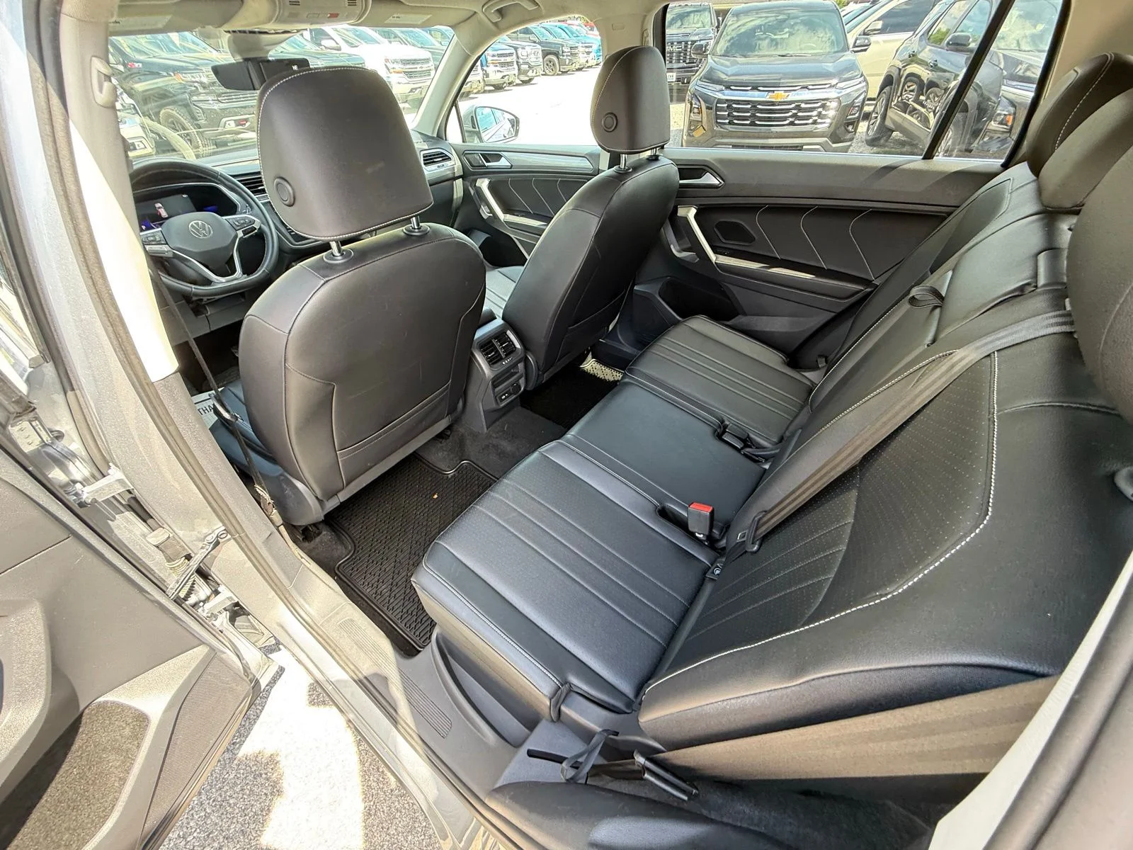 Used 2022 Silver Volkswagen 2.0T SE image 20