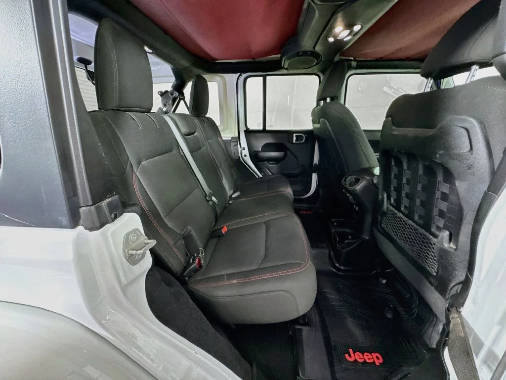 Used 2021 White Jeep Unlimited Rubicon image 34