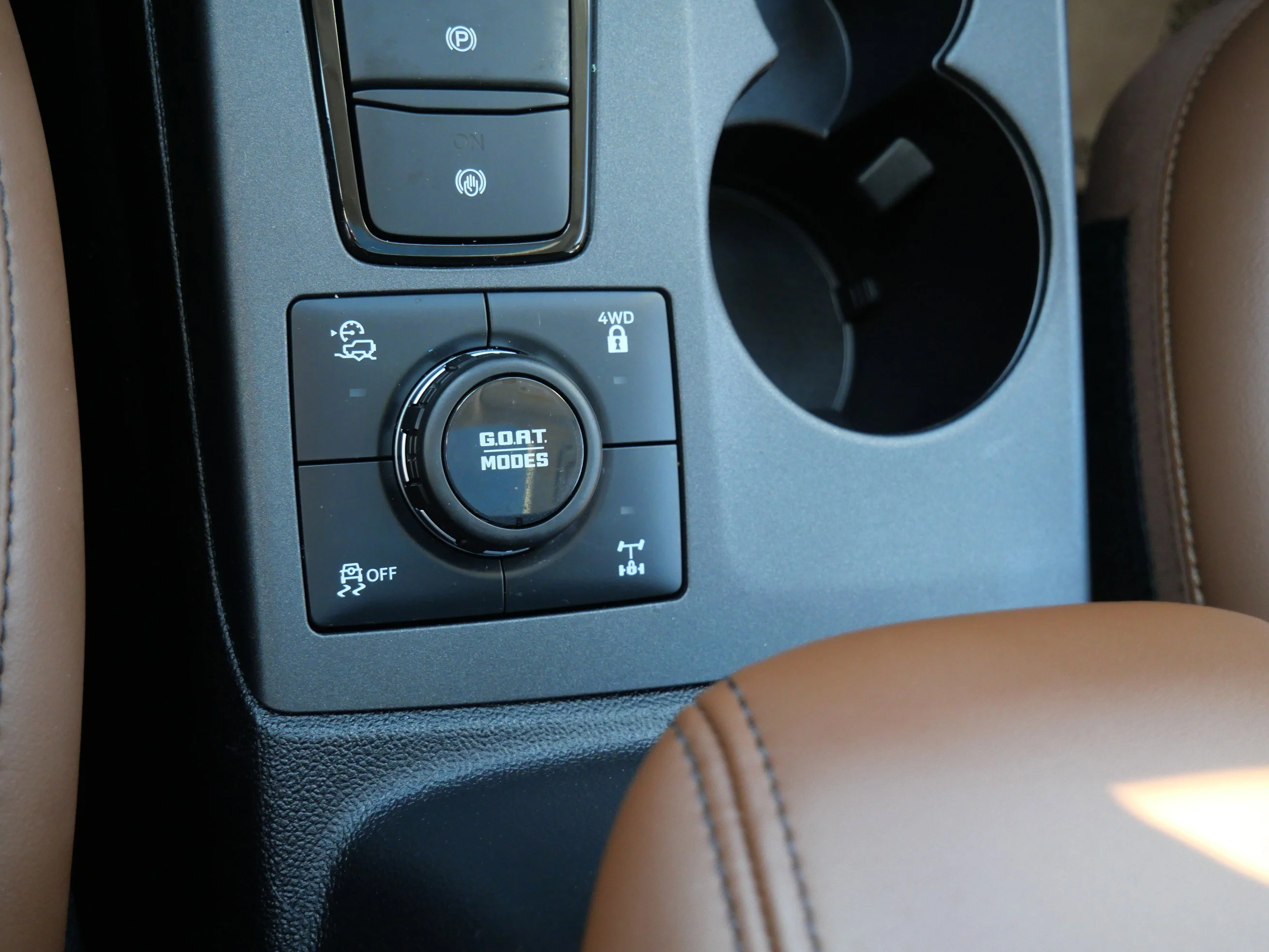 Used 2024 Azure Gray Metallic Ford Badlands image 19