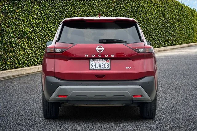 Used 2021 Red Nissan SV image 5