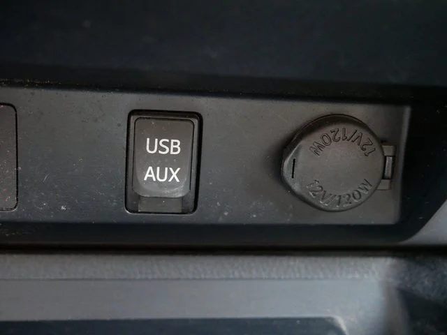 Used 2018 Magnetic Gray Metallic Toyota SR5 image 27