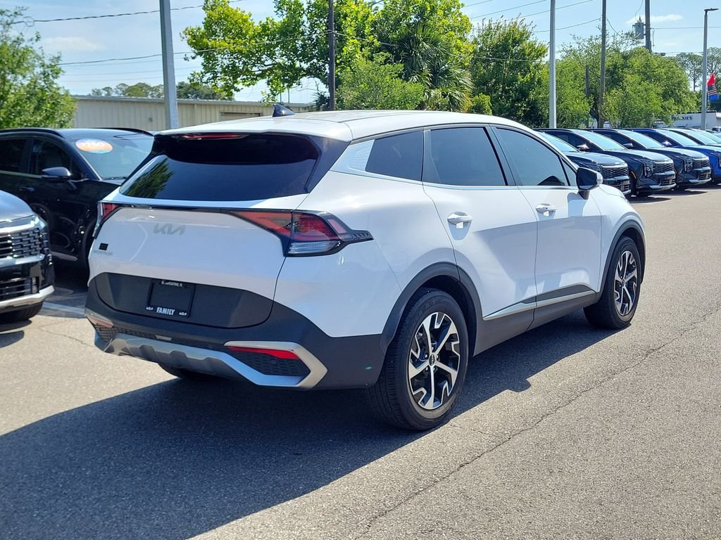 Used 2023 White Kia EX image 6