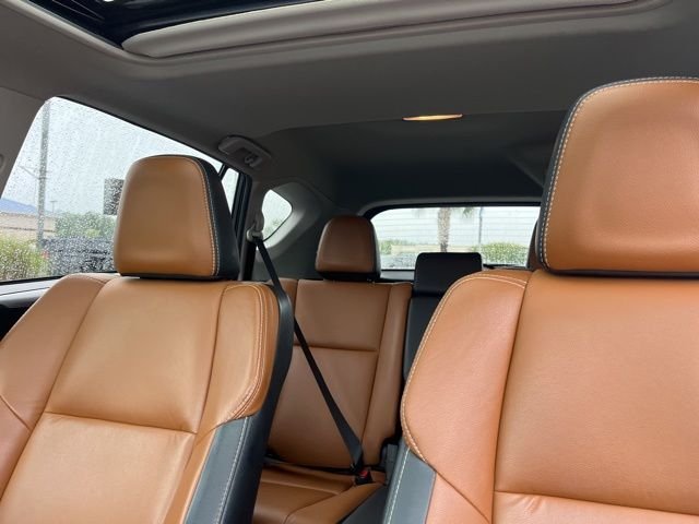 Used 2017 Gray Toyota Platinum image 18