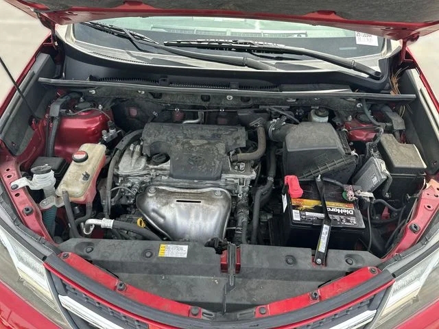 Used 2015 Red Toyota LE image 28