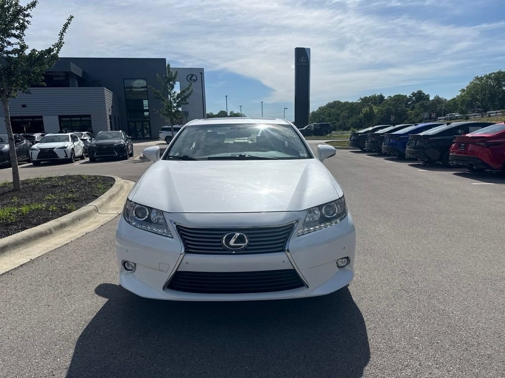Used 2014 Starfire Pearl Lexus 350 image 4