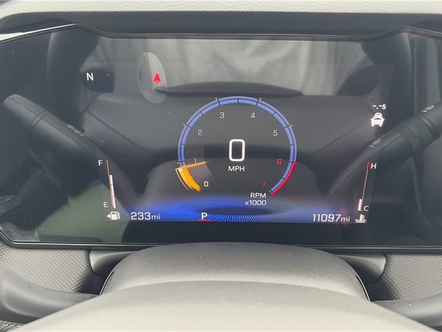 Used 2025 Summit White Chevrolet LT image 24