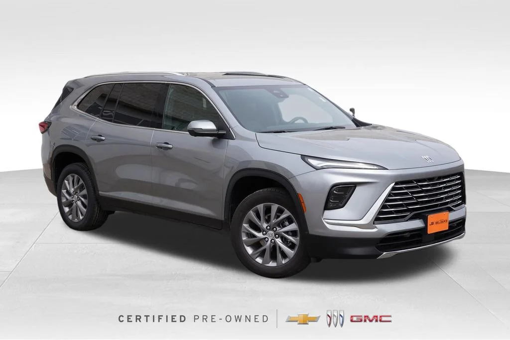2025 Buick Enclave Preferred AWD's photo