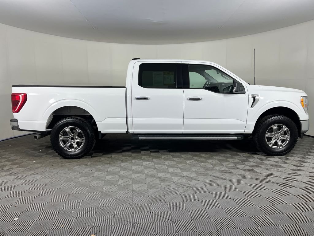 Used 2021 Oxford White Ford XLT image 4