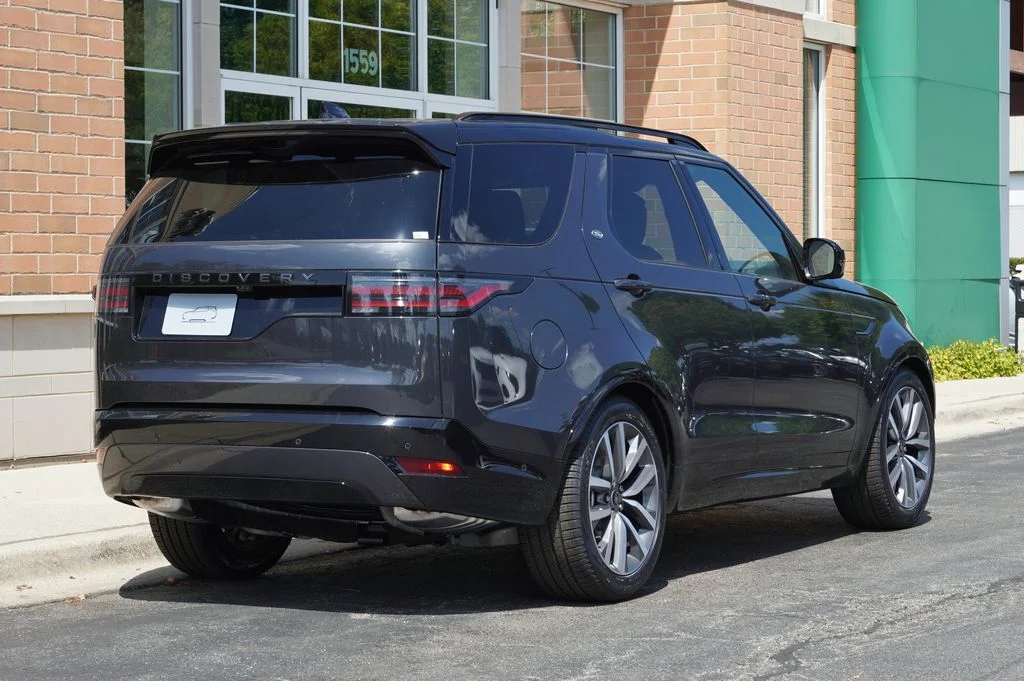 New 2026 Carpathian Grey Land Rover Dynamic SE image 6