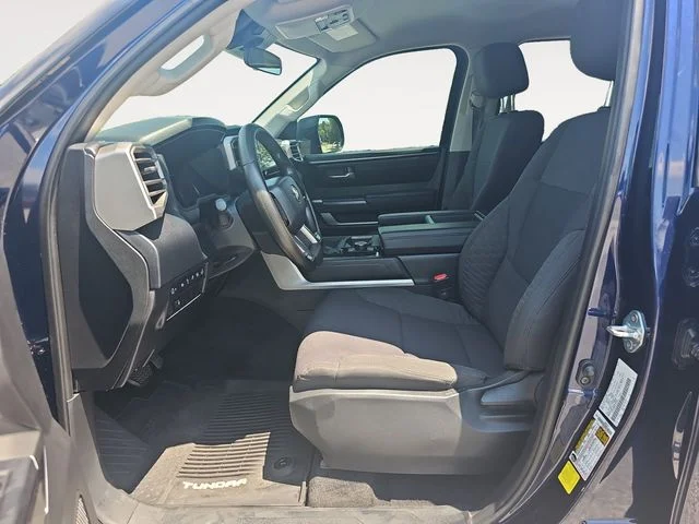 Used 2023  Toyota SR5 image 7