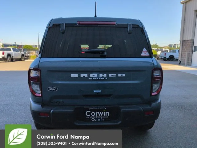 New 2026 Azure Gray Metallic Tri-Coat Ford Outer Banks image 4