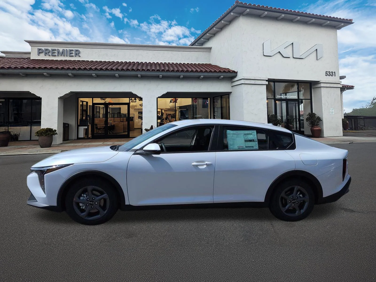 New 2026 Snow White Pearl Kia LXS image 5