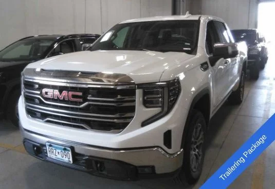 Used 2025 White GMC SLT image 6