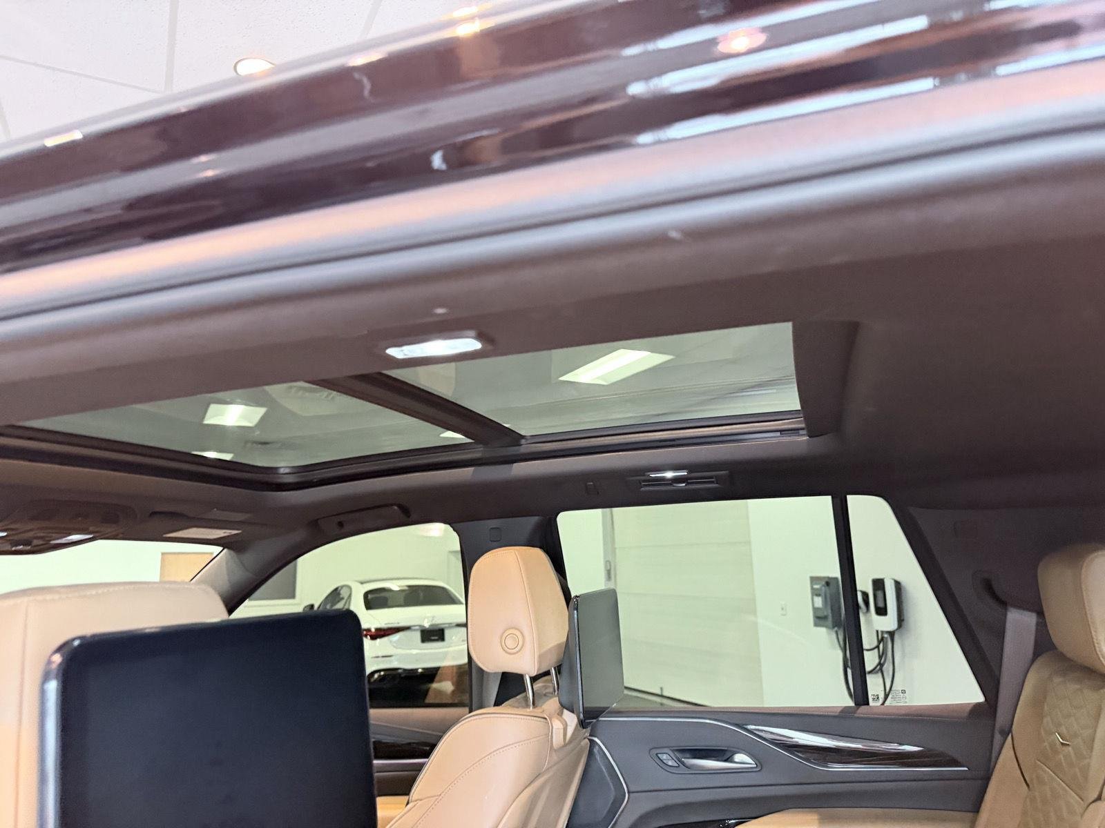 2024 Cadillac Escalade Sport - Photo 25