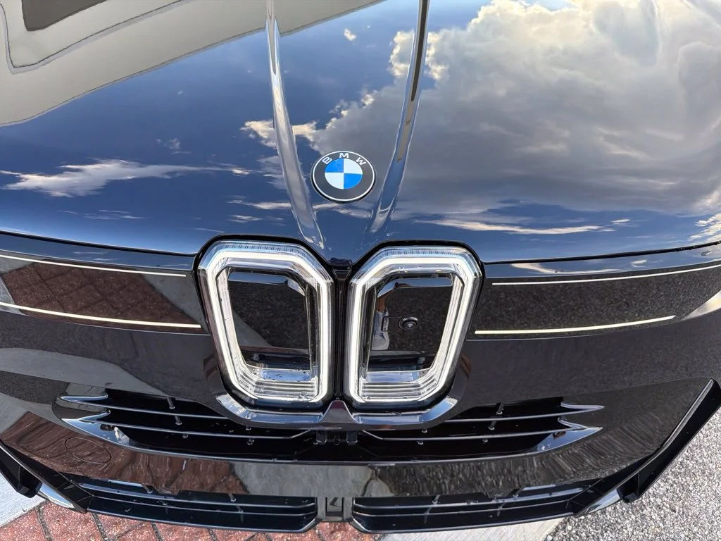 New 2027 Carbon Black Metallic BMW 40 xDrive image 13