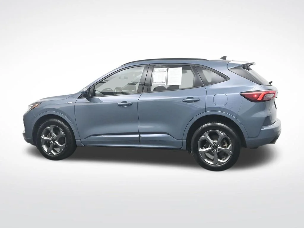 Used 2023 Blue Ford ST-Line Select image 10
