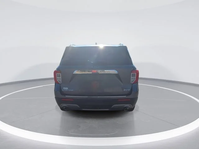 Used 2022 Gray Ford Limited image 7