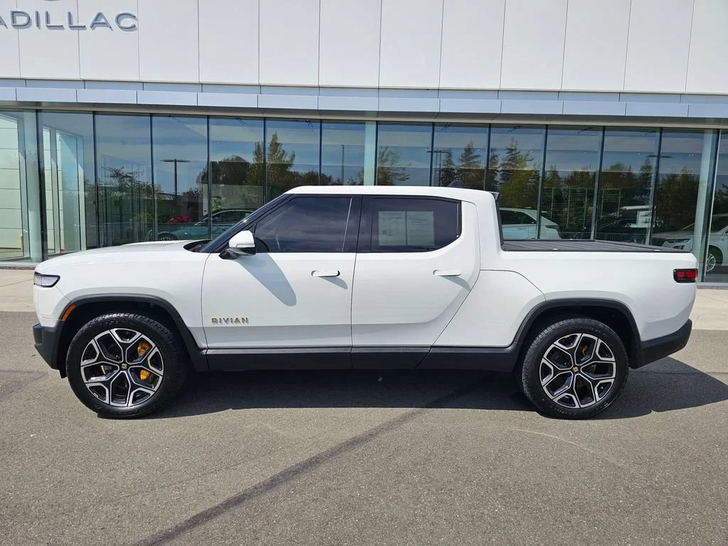 Used 2022  RIVIAN Adventure Package image 2
