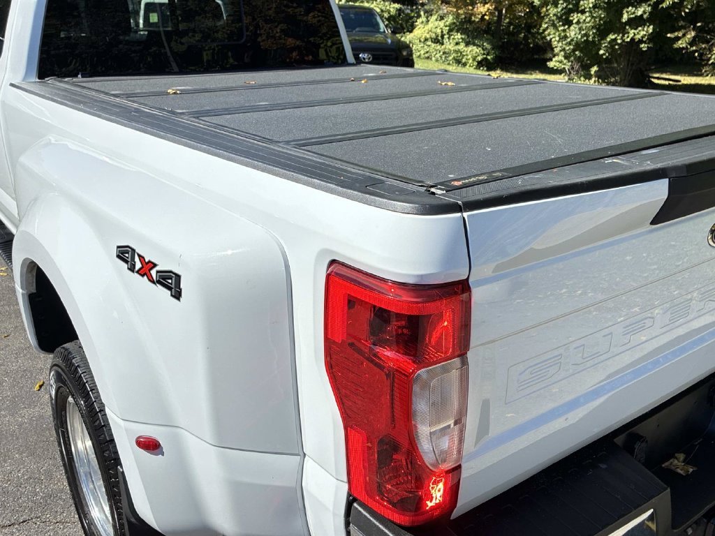 Used 2022 White Ford XL image 12