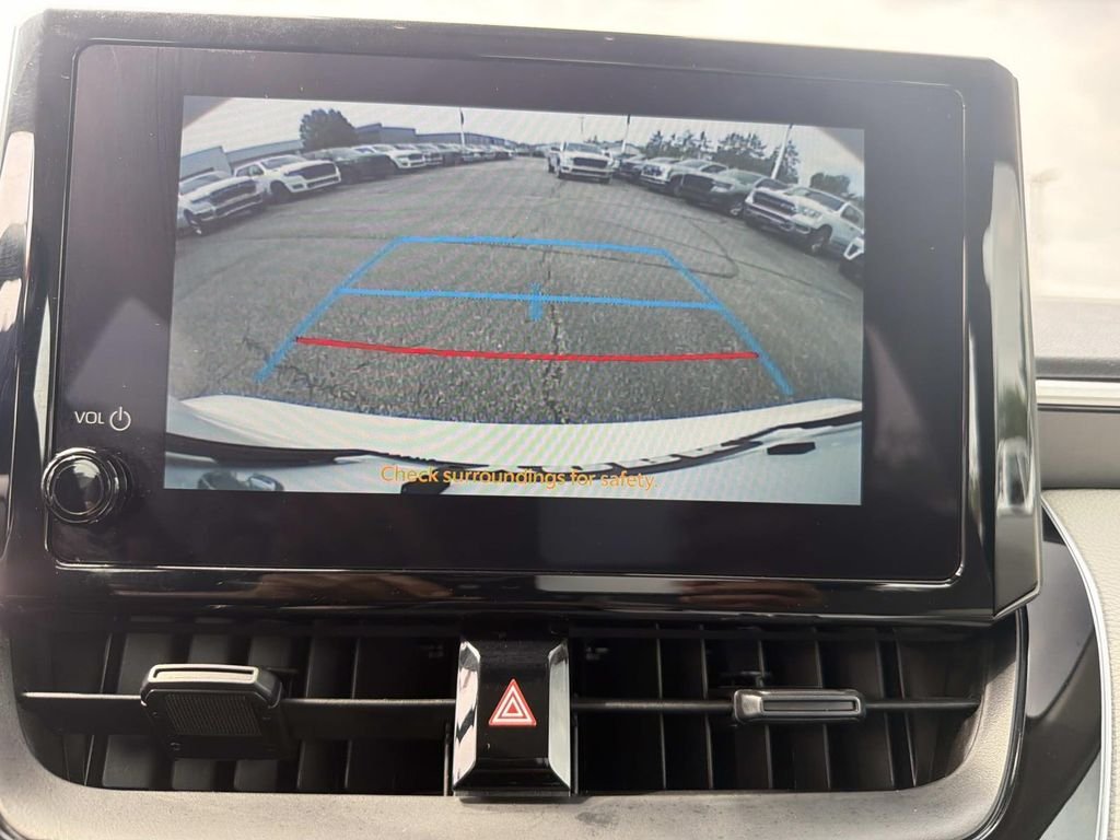 Used 2025 White Toyota LE image 22