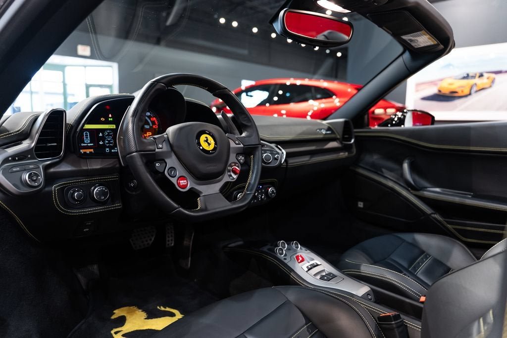Certified Used 2014 Nero Ferrari Base image 27