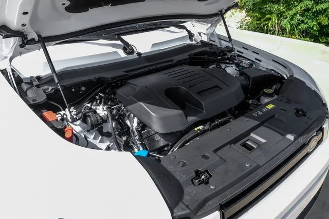 New 2026 White Land Rover S image 62
