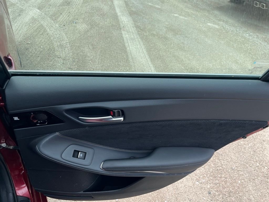 Used 2019 Pearl Toyota XSE image 26