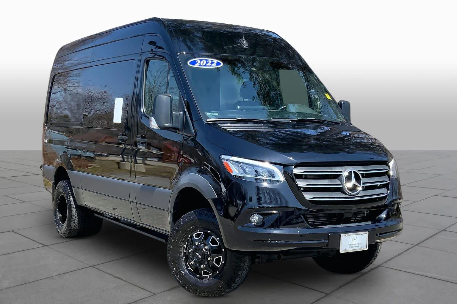 Used 2022 Obsidian Black Metallic Mercedes-Benz  image 3