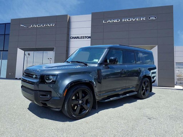 2025 Land Rover Defender 130 X-Dynamic SE
