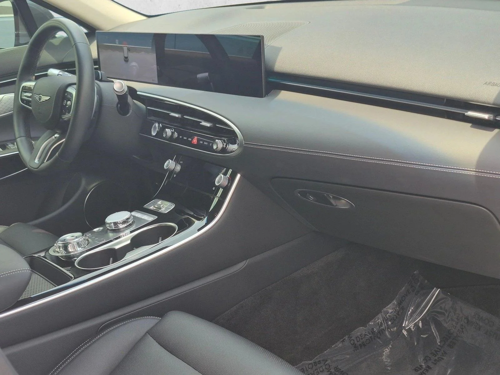 2026 GENESIS GV70 Standard - Photo 21