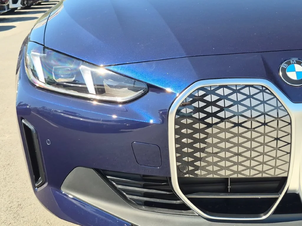 New 2026 Blue BMW eDrive40 image 22
