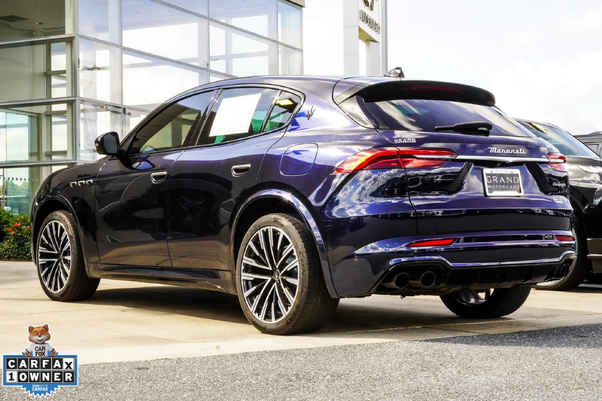 Used 2023 Black Maserati Modena image 11