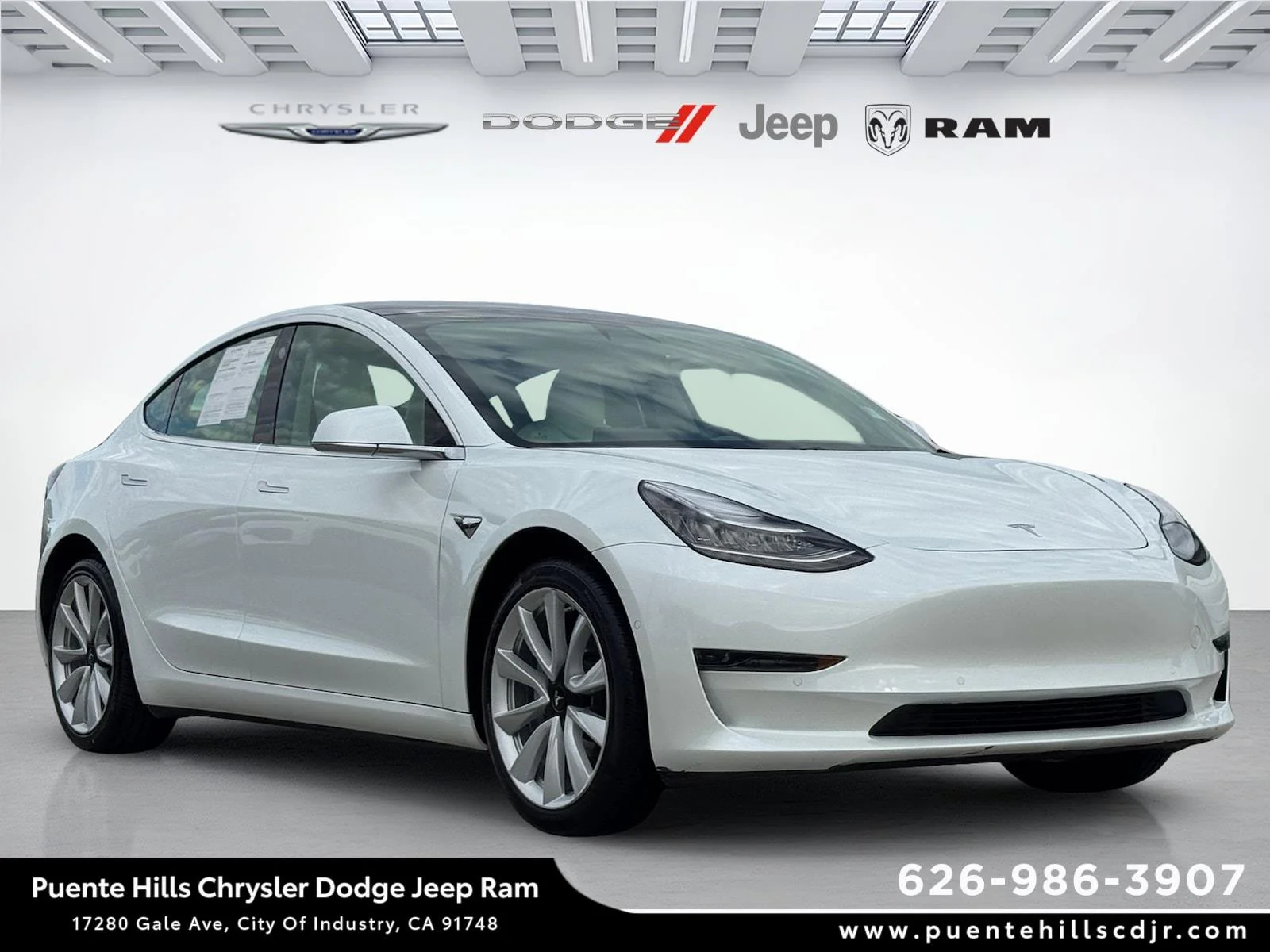 2020 Tesla Model 3 Standard Range Plus's photo